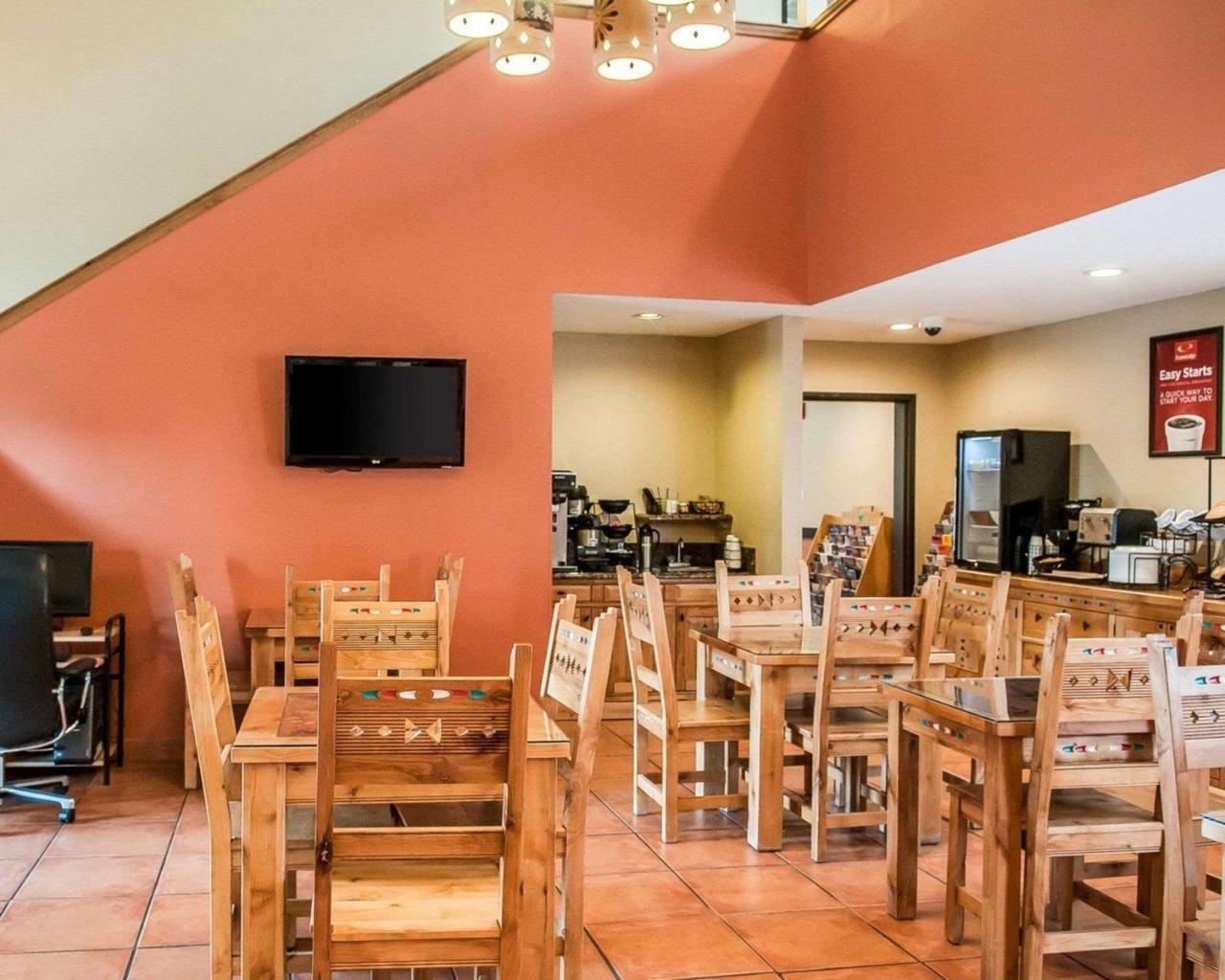 Econo Lodge Inn & Suites Santa Fe Eksteriør bilde