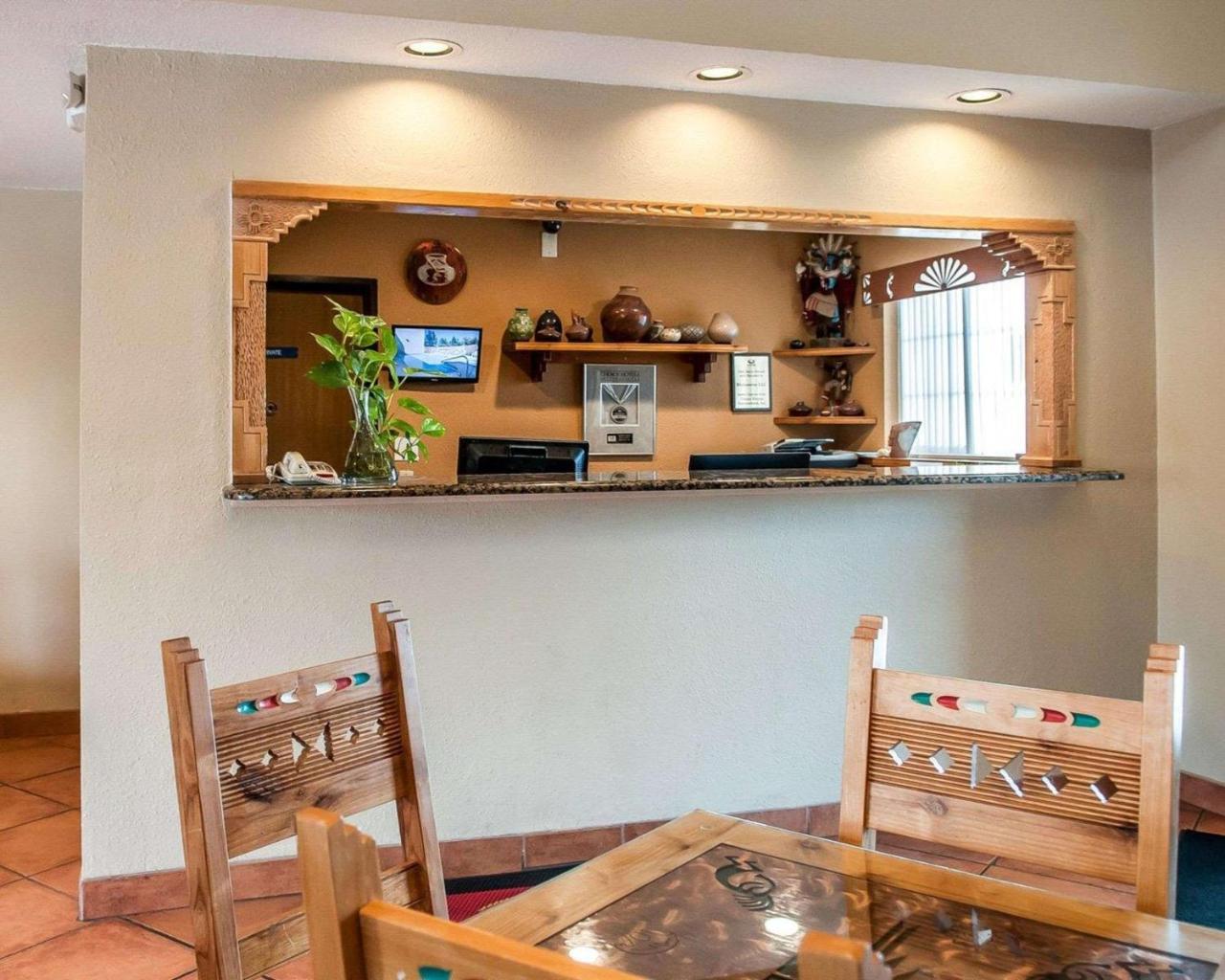 Econo Lodge Inn & Suites Santa Fe Eksteriør bilde